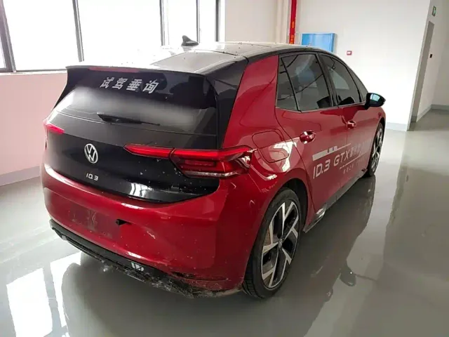 Volkswagen ID.3 — Фото автомобиля 6