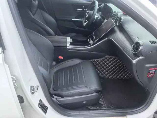 Mercedes-Benz C-Class — Фото автомобиля 5