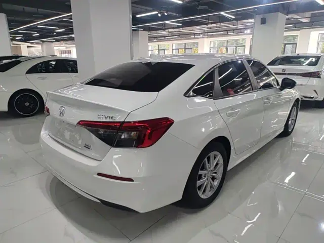 Honda Civic — Фото автомобиля 6
