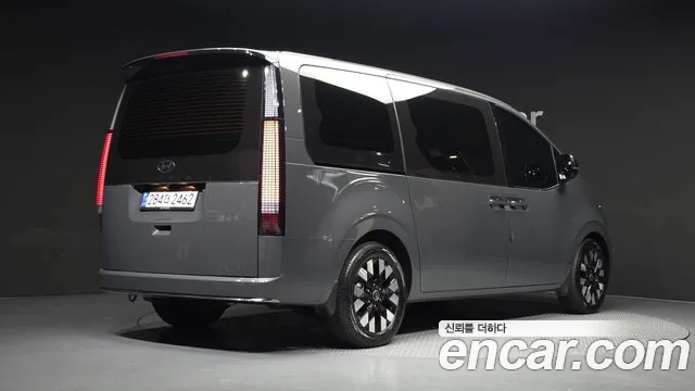 Hyundai Staria Staria Lounge 9 мест — Фото автомобиля 2