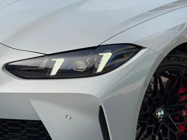 BMW M4 — Фото автомобиля 2