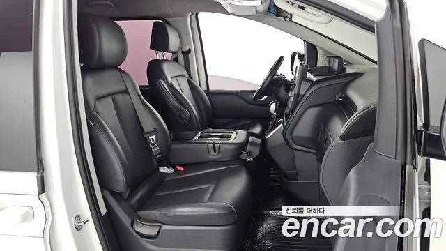Hyundai Staria Staria Tourer 11 мест — Фото автомобиля 24