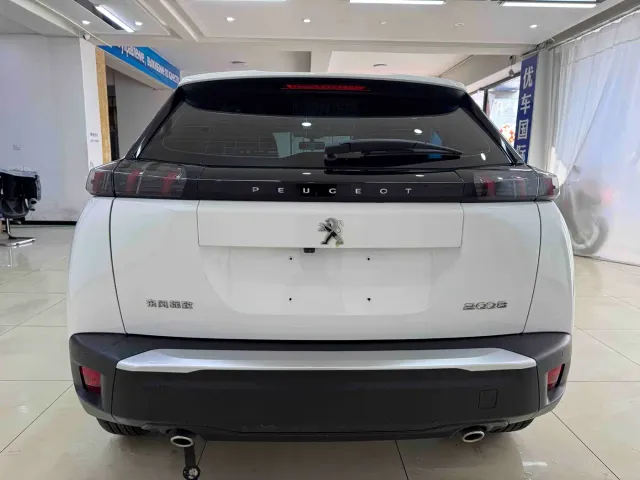 Peugeot 2008 — Фото автомобиля 5