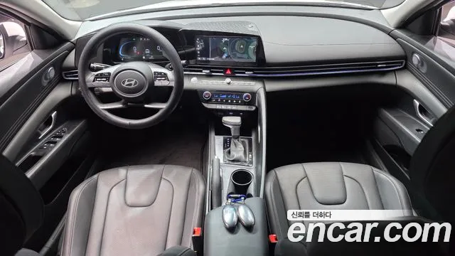 Hyundai AVANTE Новый Avante (CN7) — Фото автомобиля 7