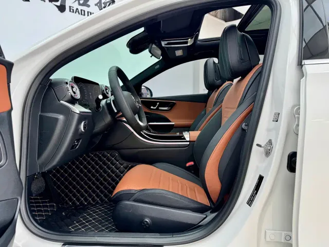 Mercedes-Benz C-Class — Фото автомобиля 5
