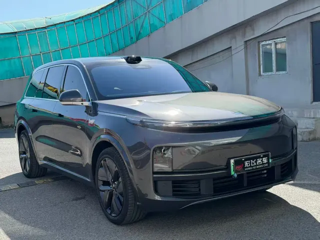 Li Auto L9 — Фото автомобиля 3