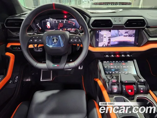 Lamborghini Urus — Фото автомобиля 11
