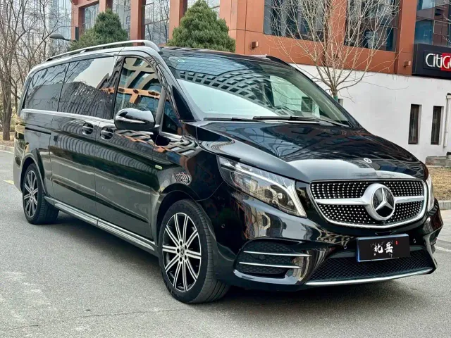 Mercedes-Benz V-Class — Фото автомобиля 2