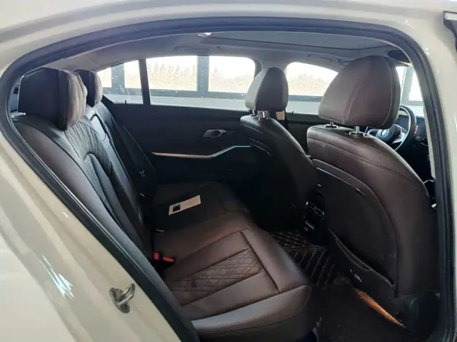 BMW i3 — Фото автомобиля 10