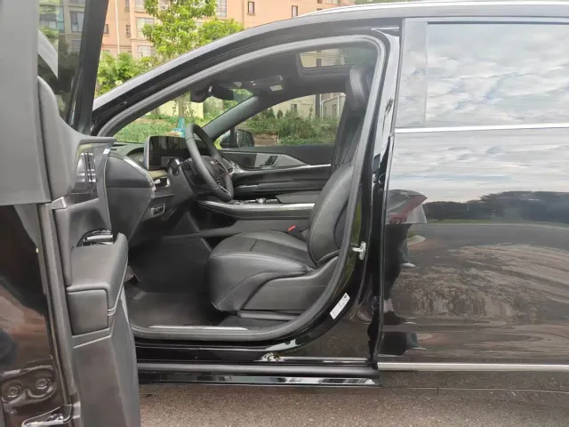 Cadillac XT5 — Фото автомобиля 4