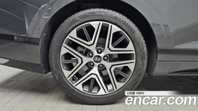 Hyundai Grandeur GN7 — Фото автомобиля 5
