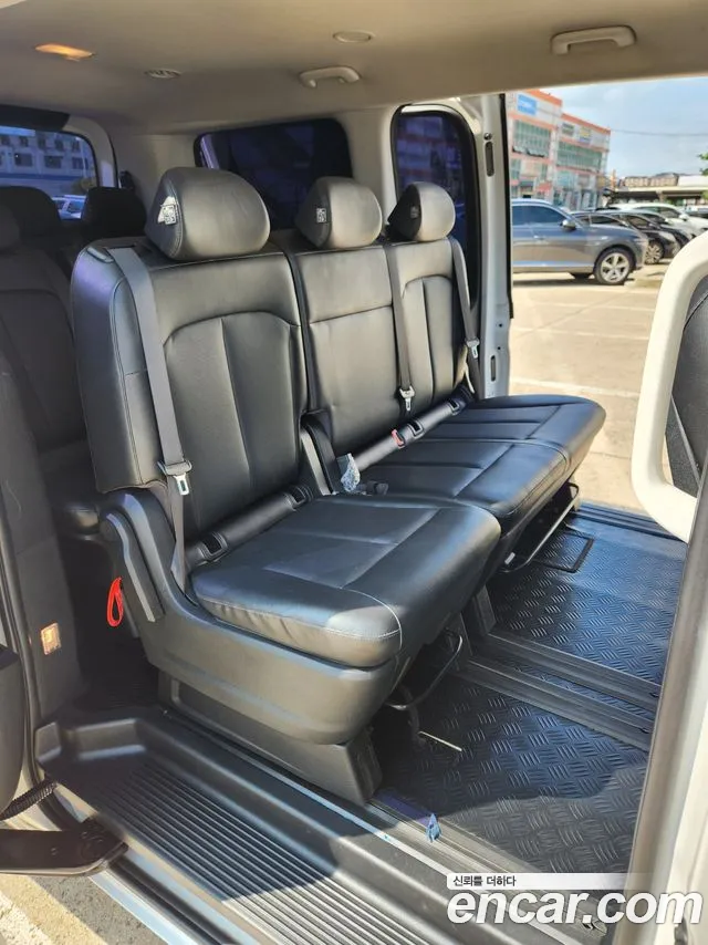 Hyundai Staria Staria Tourer 11 мест — Фото автомобиля 13