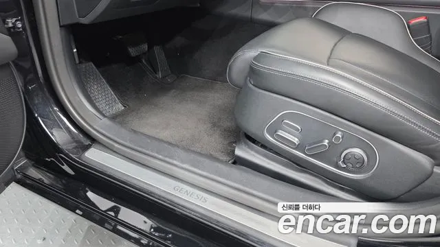 Genesis G90 Бензин 3.5 турбо AWD — Фото автомобиля 30