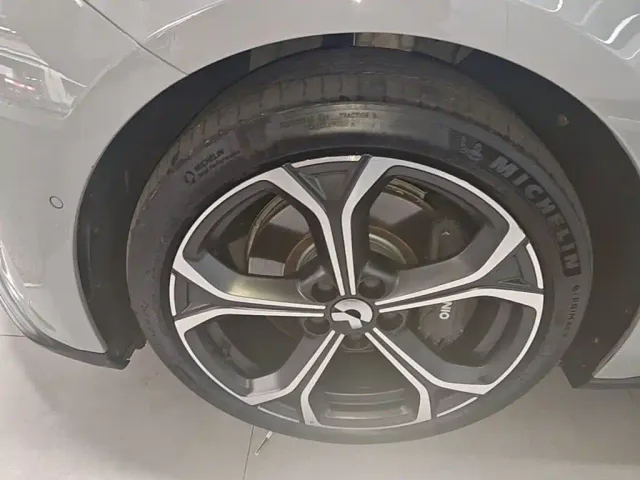 Nio ET5 Touring — Фото автомобиля 22