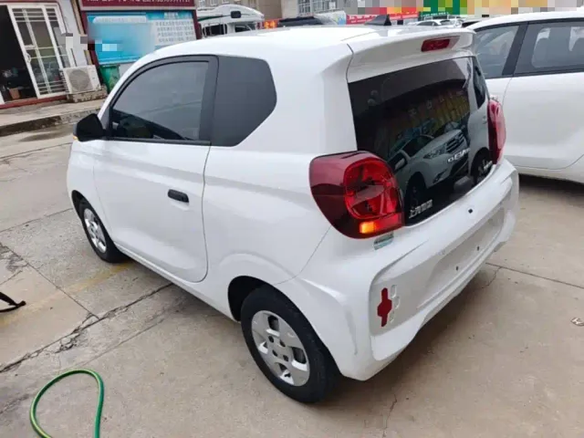Roewe Clever — Фото автомобиля 22