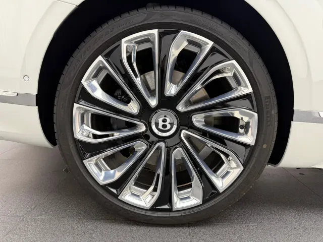 Bentley Continental Plug-in Hybrid — Фото автомобиля 29