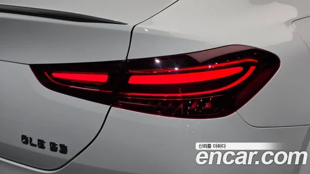 Mercedes-Benz GLE-Class — Фото автомобиля 20