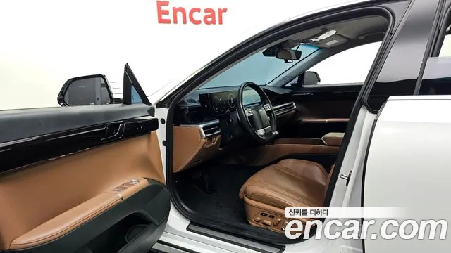 Hyundai Grandeur GN7 — Фото автомобиля 15