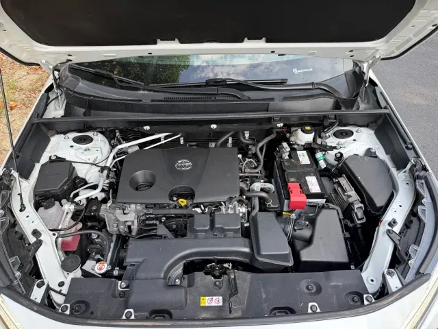 Toyota RAV4 — Фото автомобиля 10