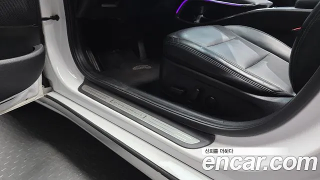 Hyundai Grandeur Grandeur (New) Hybrid — Фото автомобиля 30