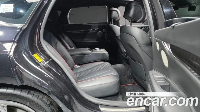 Genesis G80 Бензин 3.5 турбо AWD — Фото автомобиля 12