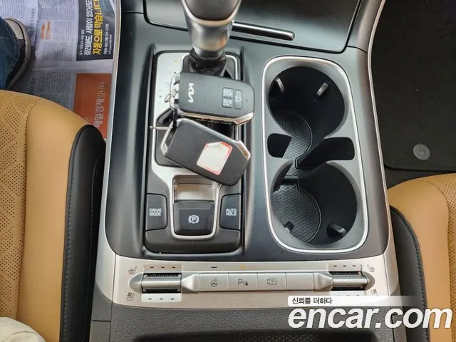 Kia Carnival Generation 4 — Фото автомобиля 18