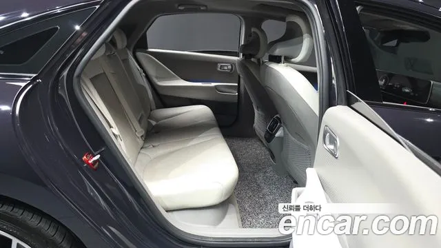 Hyundai Ioniq 6 — Фото автомобиля 12
