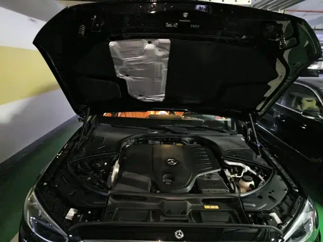 Mercedes-Benz S-Class — Фото автомобиля 3
