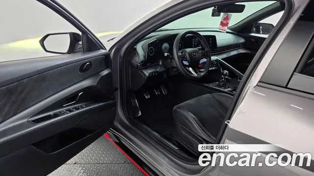 Hyundai AVANTE — Фото автомобиля 2