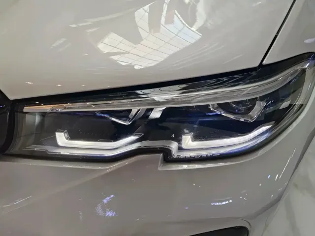BMW 3 Series — Фото автомобиля 4
