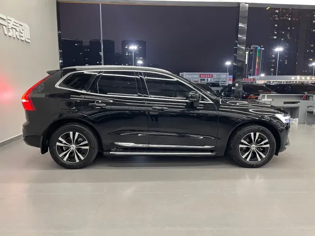 Volvo XC60 — Фото автомобиля 7