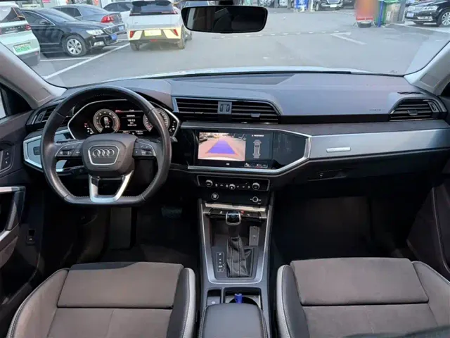 Audi Q3 — Фото автомобиля 13