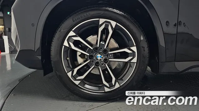 BMW X1 U11 — Фото автомобиля 4