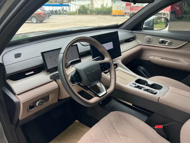 Chery Tiggo 8 PLUS — Фото автомобиля 24