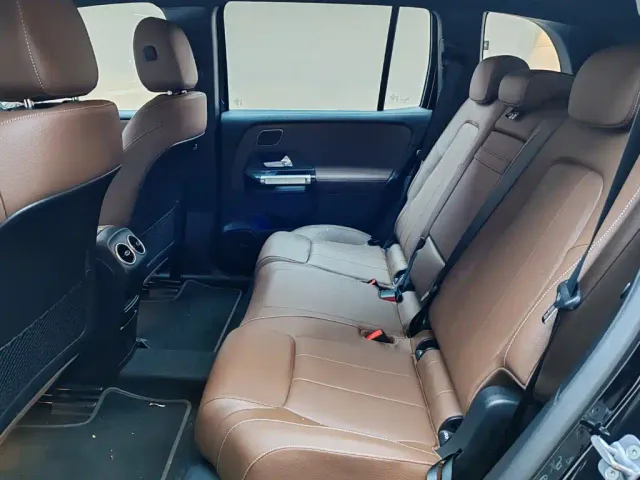 Mercedes-Benz EQB — Фото автомобиля 7