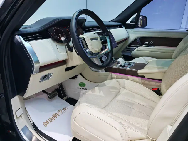 Land Rover Range Rover — Фото автомобиля 12