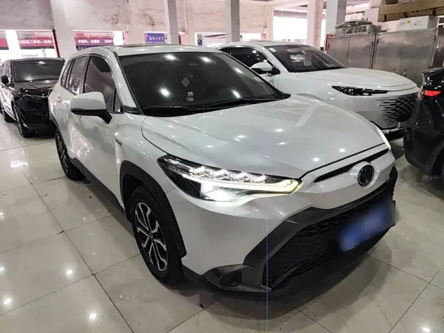 Toyota Frontlander — Фото автомобиля 3
