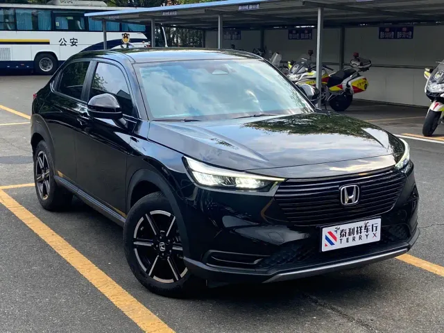Honda Vezel — Фото автомобиля 3