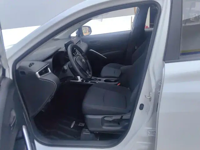 Toyota Corolla Cross — Фото автомобиля 9