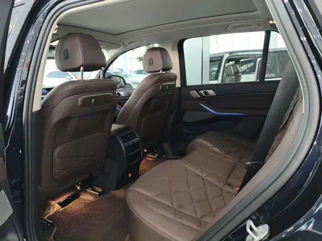 BMW X5 — Фото автомобиля 14