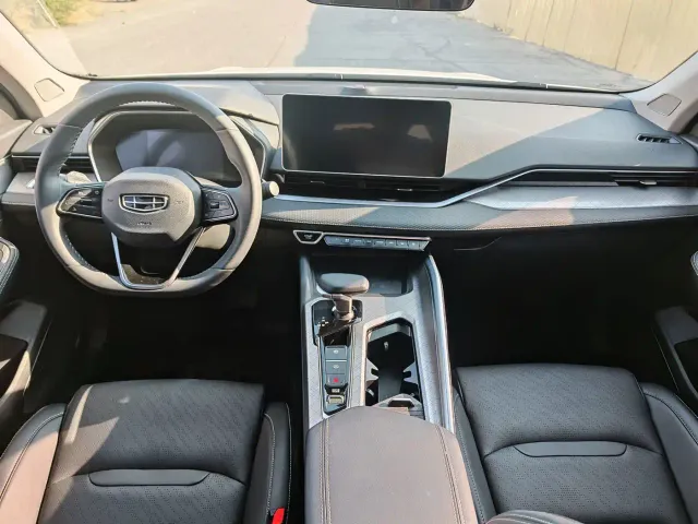 Geely Xingrui — Фото автомобиля 5