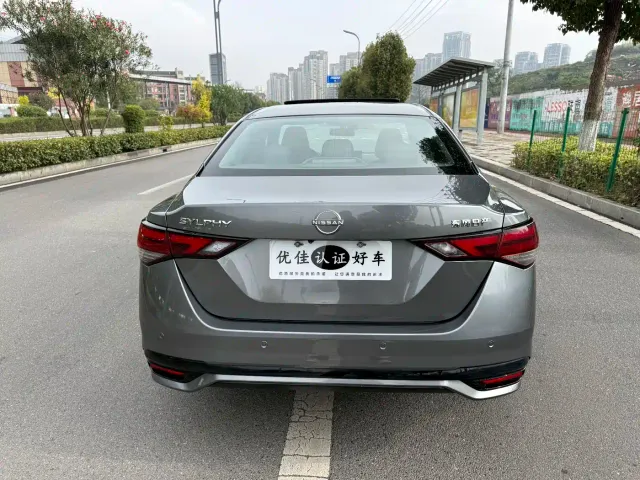 Nissan Sylphy — Фото автомобиля 11