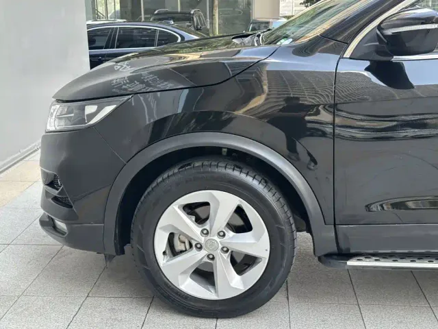 Nissan Qashqai — Фото автомобиля 5