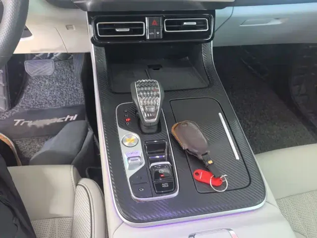 GAC Trumpchi GS8 — Фото автомобиля 8