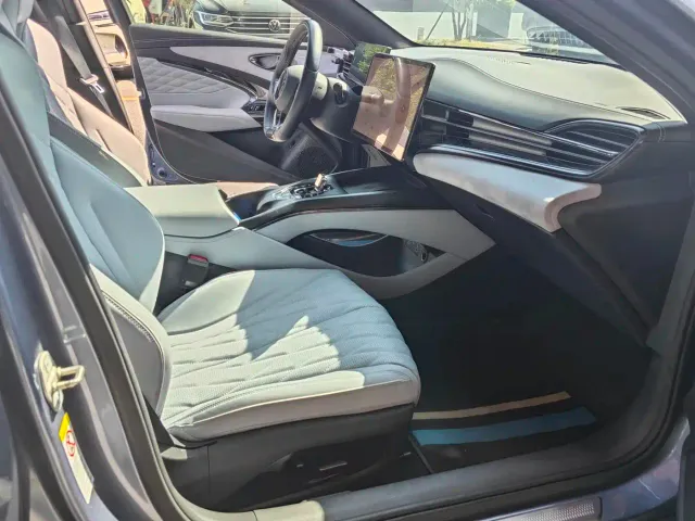 BYD Seal — Фото автомобиля 9