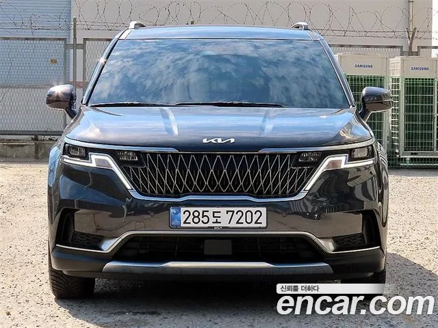 Фотография автомобиля — Kia Carnival Generation 4