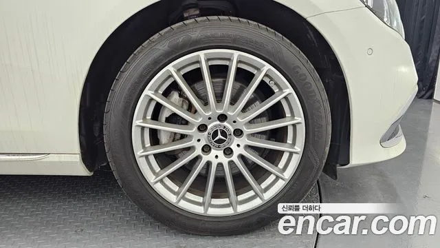 Mercedes-Benz E-Class W213 — Фото автомобиля 5