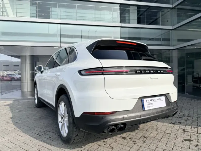Porsche Cayenne — Фото автомобиля 5