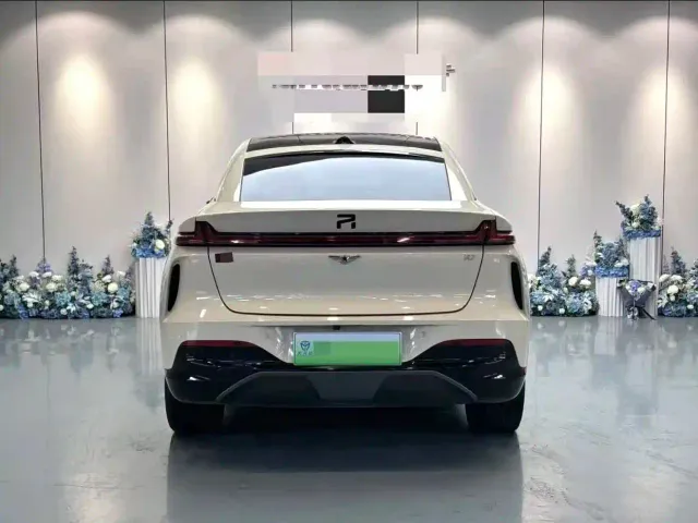 Roewe Feifan R7 — Фото автомобиля 7