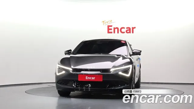 Kia EV6 — Фото автомобиля 3